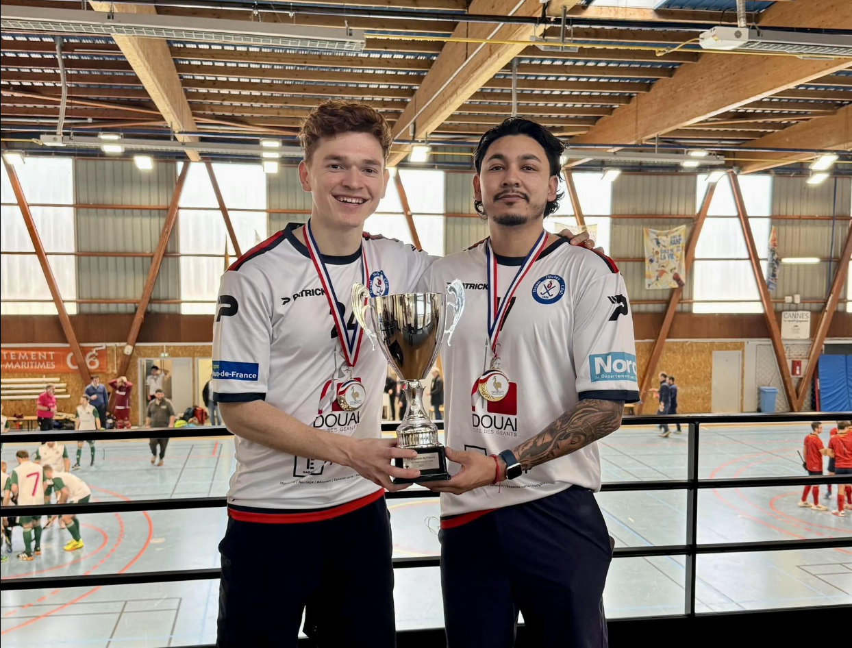 Sonorenses hacen historia en el hockey europeo